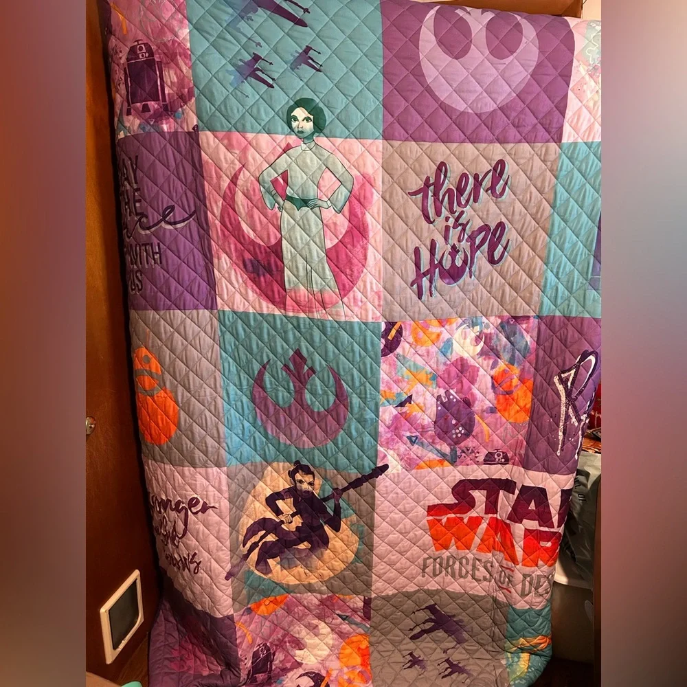 Star Wars Forces of Destiny Girl Power Reversible Quilt 74” x 90”